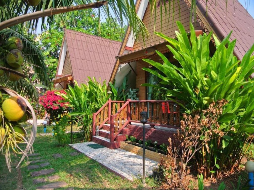 Himawari Restaurant And Cottage Ban Nong Hin  Экстерьер фото